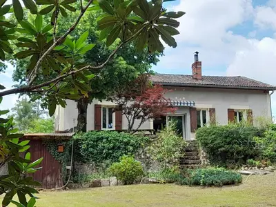 Jardin de l'établissement Maison de mordoit