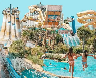 Piscine de l'établissement Villa Terrama Capbreton ou située à proximité