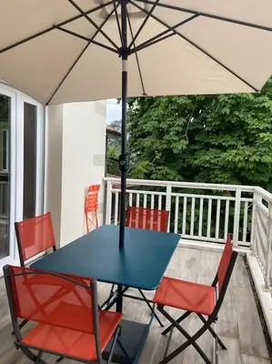 Balcon ou terrasse dans l'établissement Charmant appartement de type 3 au deuxieme étage