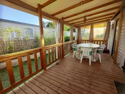 Balcon ou terrasse dans l'établissement Mobile home à Mimizan géré par un particulier