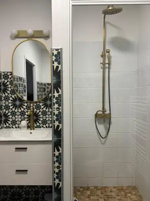 Salle de bains dans l'établissement Appartement Éloi - 1 Chambre