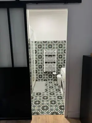 Salle de bains dans l'établissement Appartement Éloi - 1 Chambre