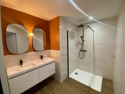 Salle de bains dans l'établissement Vue Océan - Au Coeur de Contis Plage