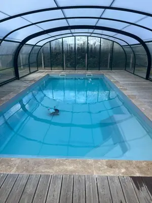 Piscine de l'établissement Gîte Bassin d'Arcachon, piscine couverte chauffée ou située à proximité