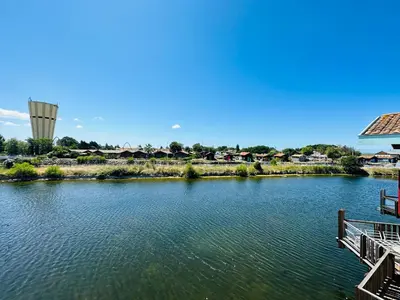 Vue sur la rivière ou le fleuve situé(e) à proximité de la maison de vacances