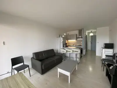 Cuisine ou kitchenette dans l'établissement Appartement 4 pers belle terrasse vue port