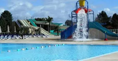 Piscine de l'établissement Mobilhome Dunes de Contis 3chambres, spacieux, moderne et tout confort ou située à proximité