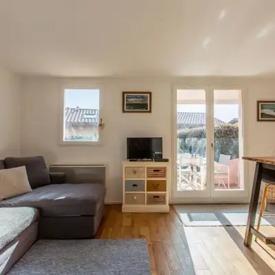 Apartment Maison de l'océan-7 by Interhome
