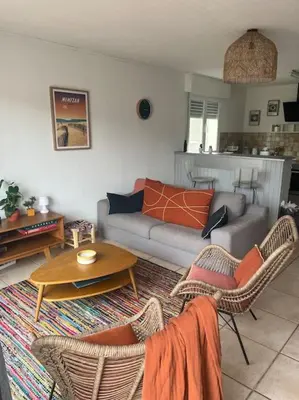 Coin salon dans l'établissement Maison Mimizan plage