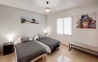 Un ou plusieurs lits dans un hébergement de l'établissement Nice Home In Linxe With Kitchen