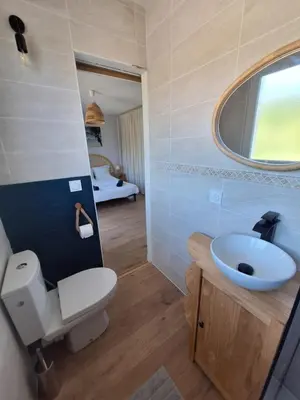 Salle de bains dans l'établissement Le spot Landais - Chambre côté forêt
