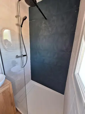 Salle de bains dans l'établissement Le spot Landais - Chambre côté forêt