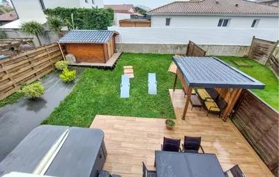 Jardin de l'établissement Stunning Home In Angresse With Kitchen