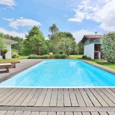 Le spot Landais - Côté piscine