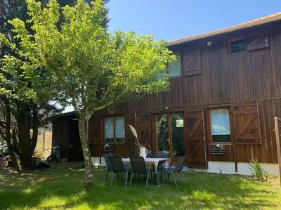 Jardin de l'établissement Magnifique grange de 90 m2