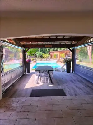 Tennis de table au sein de l'établissement Villa Entre Bordeaux et Arcachon ou à proximité