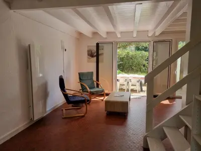 Coin salon dans l'établissement Villa à Seignosse: Plage à pied, Terrasse, 3 Chambres, Quartier calme - FR-1-239-1036