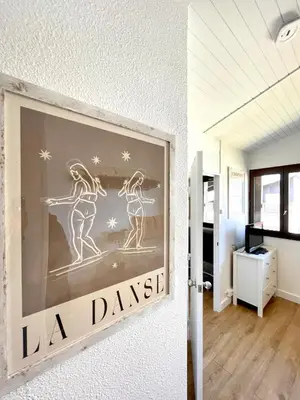 Coin salon dans l'établissement COSY & SURF : Confort et vue Mer à Seignosse Le Penon
