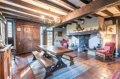 Coin salon dans l'établissement Maison landaise avec jardin clos, idéal pour animaux
