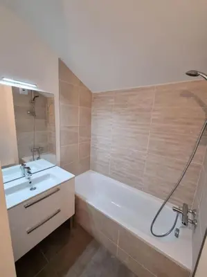 Salle de bains dans l'établissement Appartement Villa Trencat