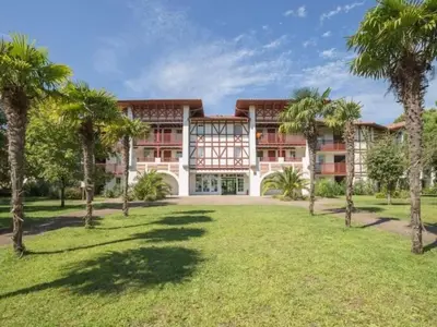 Jardin de l'établissement Appartement Biscarrosse lac-golf