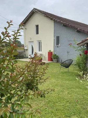 Jardin de l'établissement Gîte de Broy