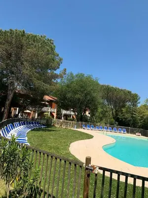 Piscine de l'établissement Amarine Landaise ou située à proximité