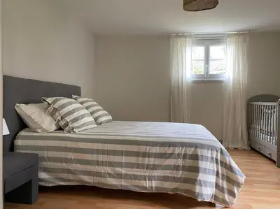 Un ou plusieurs lits dans un hébergement de l'établissement Grande maison familiale La Tuilerie