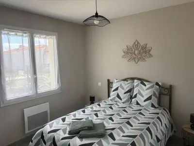 Un ou plusieurs lits dans un hébergement de l'établissement Maison neuve classement 3 étoiles avec accès privé piste cyclable, 6 personnes