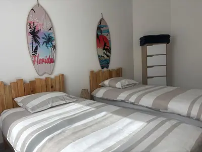 Un ou plusieurs lits dans un hébergement de l'établissement Maison neuve classement 3 étoiles avec accès privé piste cyclable, 6 personnes
