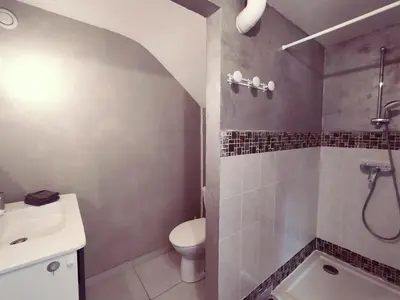 Salle de bains dans l'établissement La Cabane de Marius