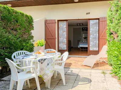 Terrasse ou espace extérieur de l'établissement Holiday Home Sicard-8 by Interhome