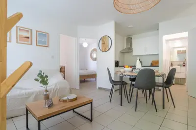 Cuisine ou kitchenette dans l'établissement Therjad - A deux pas du port de la Teste