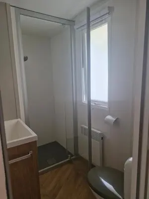 Salle de bains dans l'établissement Vacances contis plage