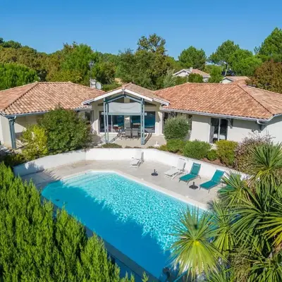 Villa familiale avec piscine chauffée