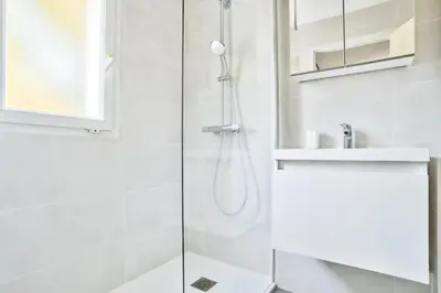 Salle de bains dans l'établissement Les Maisons du Domaine du Golf de Pinsolle - maeva Home - Maison 3 pièces 4 personnes - Exclusive - Super Home MAE-5961