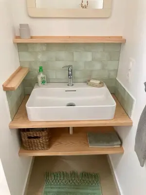 Salle de bains dans l'établissement Sous deux chênes