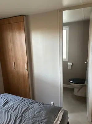 Salle de bains dans l'établissement G02 Mobil-home gamme prestige aux Oyats 4 étoiles