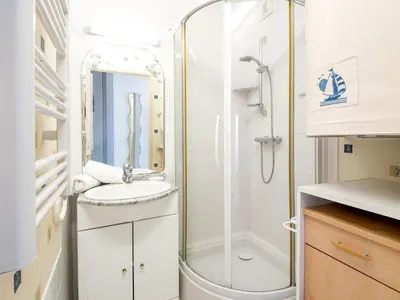 Salle de bains dans l'établissement Apartment Cap Océan-8 by Interhome