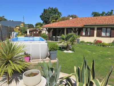 Jardin de l'établissement Holiday Home Les Camélias by Interhome