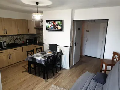 Cuisine ou kitchenette dans l'établissement Appartement vue port
