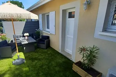 Jardin de l'établissement Appartement 2 pièces, 1 chambre, terrasse