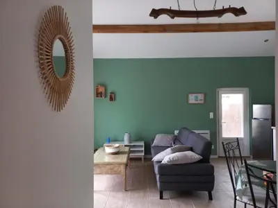 Coin salon dans l'établissement La petite maison des écureuils