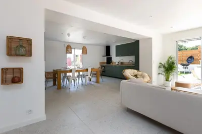 Coin salon dans l'établissement Villa Alma