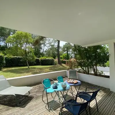 Confort lumineux à 400m de la plage avec terrasse & équipements modernes - FR-1-413-246