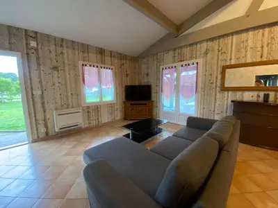 Coin salon dans l'établissement Villa landaise à 9km de l'Océan