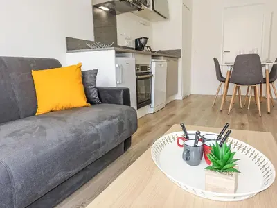 Cuisine ou kitchenette dans l'établissement Apartment Cap Océan-8 by Interhome