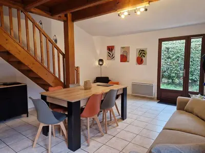 Coin salon dans l'établissement Maison 6 pers Evasion Landaise proche plage et à côté du lac