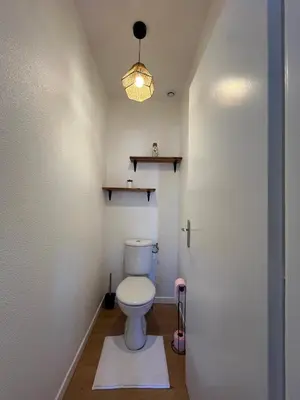 Salle de bains dans l'établissement Studio Le petit Larros