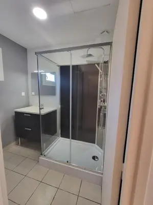 Salle de bains dans l'établissement La petite Landaise